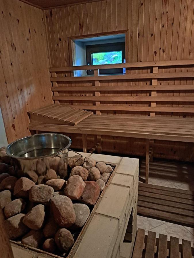 Dom Nad Jeziorem Radunskim Holiday home